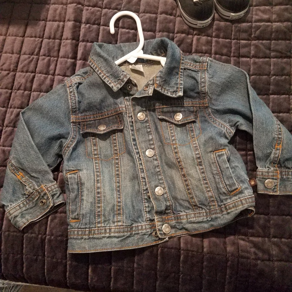 Carter's jean jacket 18 mon